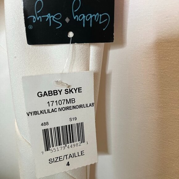 ⭐️ NWT- Purple Gabby Skye Floral Print Sleeveless Size 4 Dress - Picture 8 of 9